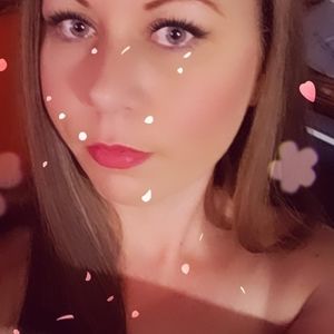 Meet your Posher, Lola